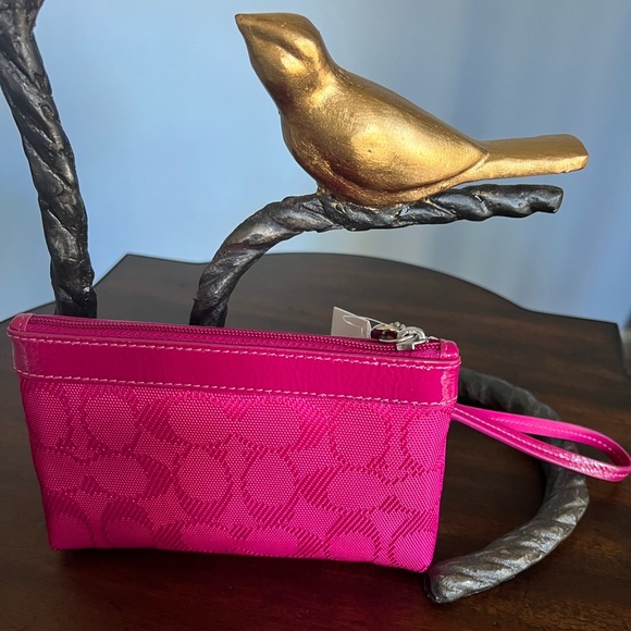 Coach Fuchsia Wristlet - Picture 4 of 4